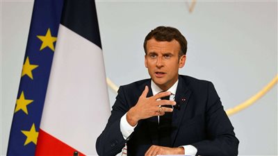 ماكرون يدعو للتهدئة ويحذر من تداعيات انسحاب واشنطن من الملف الأوكراني