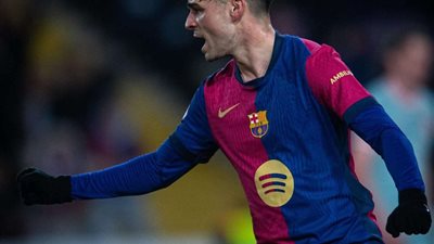 مباراة برشلونة تتصدر المشهد.. مواعيد مباريات اليوم الأحد والقنوات الناقلة لها