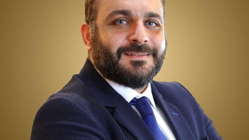 الباحث السياسي الكندي