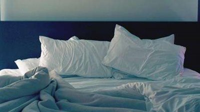 حكم الجماع في نهار رمضان.. دار الإفتاء توضح الأحكام الشرعية