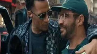 مدفع رمضان يفاجئ عامل نظافة بمبلغ مالي ضخم.. فكيف كان رد فعله؟