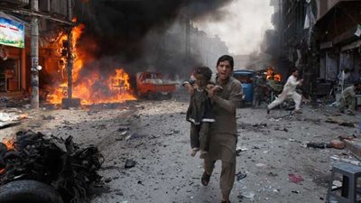 تفجيرات بقاعدة عسكرية في باكستان تودي بحياة 18 شخص بينهم أطفال