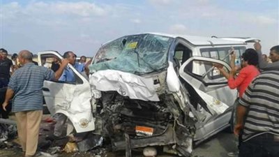 13 حالة وفاة.. أسماء ضحايا حادث تصادم سيارة ميكروباص ونقل بصحراوي أسيوط