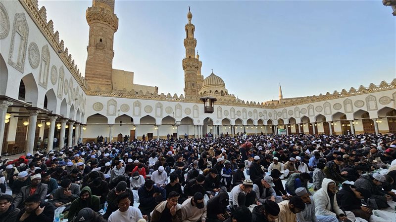 إفطار الوافدين في