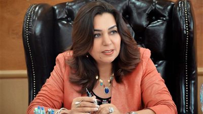 وزيرة التنمية المحلية في جولة تفقدية لبنك الطعام المصري خلال شهر رمضان