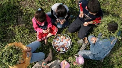 متى شم النسيم 2025؟.. تعرف على الإجازات الرسمية المتبقية خلال العام