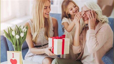 صور وبوستات تهنئة عيد الأم 2025.. أفضل الأفكار لإرسال مُعايدة مميزة