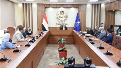 علي الغمراوي يناقش آليات حديثة لتدفق الأدوية إلى السوق المحلي