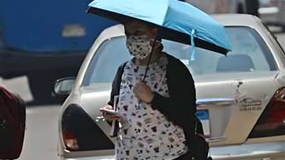 ارتفاع الحرارة يواصل اجتياح البلاد.. الأرصاد تحذر من موجة حارة ورياح معتدلة اليوم الخميس