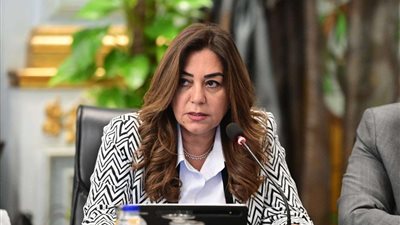 وزيرة التنمية المحلية توجه بتطوير خدمات المواطنين بمركز الخانكة