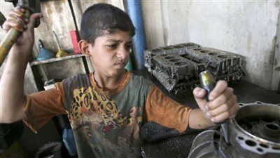 قانون العمل الجديد.. يحظر تشغيل الأطفال أكثر من 6 ساعات يوميا ويحدد الأعمال المحظورة
