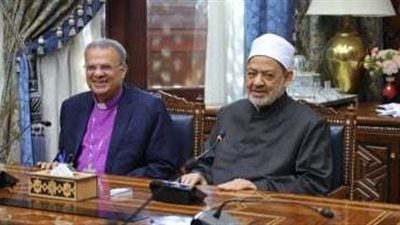 لقاء تاريخي بالمشيخة: رئيس الطائفة الإنجيلية يكرّم شيخ الأزهر