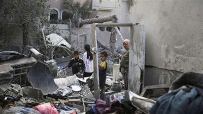 الاحتلال الإسرائيلي يقصف المنازل في رفح وخان يونس وسقوط أكثر من 37 شهيدًا