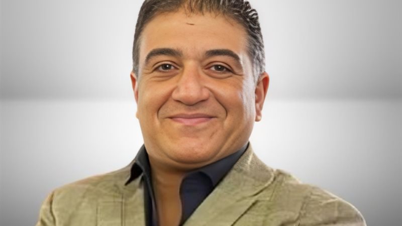 الدكتور خالد مهدي