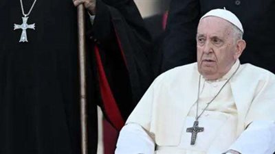 بعد تحسن حالته.. أول ظهور لـ البابا فرنسيس وموعد خروجه من المستشفى