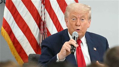 ترامب يتبرأ من فضيحة 