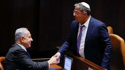 الجيش الإسرائيلي يعزل رفح ويقطع المساعدات عن غزة