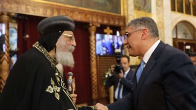 بالتفاصيل.. محافظ الجيزة يشارك في افتتاح مبنى الخدمات بمطرانية الجيزة