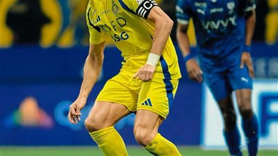 دوري روشن.. بثلاثية النصر يعود للمنافسة عبر بوابة الهلال