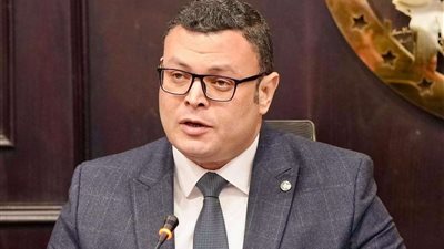 وزير الإسكان يتابع الموقف التنفيذي لمشروعات التنمية بالساحل الشمالي الغربي والعلمين