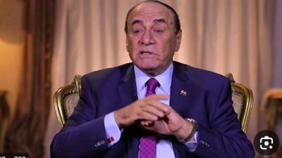 خاص .. سمير فرج يكشف أهم دلالات زيارة الرئيس الفرنسي إلى خان الخليلي وسيناء