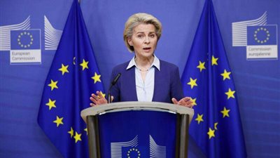 المفوضية الأوروبية: مستعدون للتفاوض مع أمريكا بشأن الرسوم الجمركية