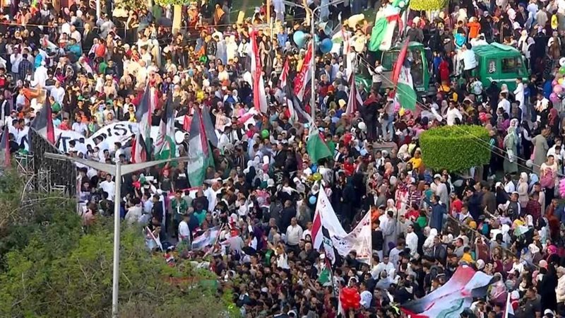 احتشاد ملايين المصريين
