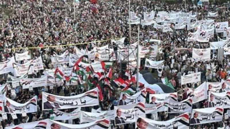 المصريون يرفعون صوت