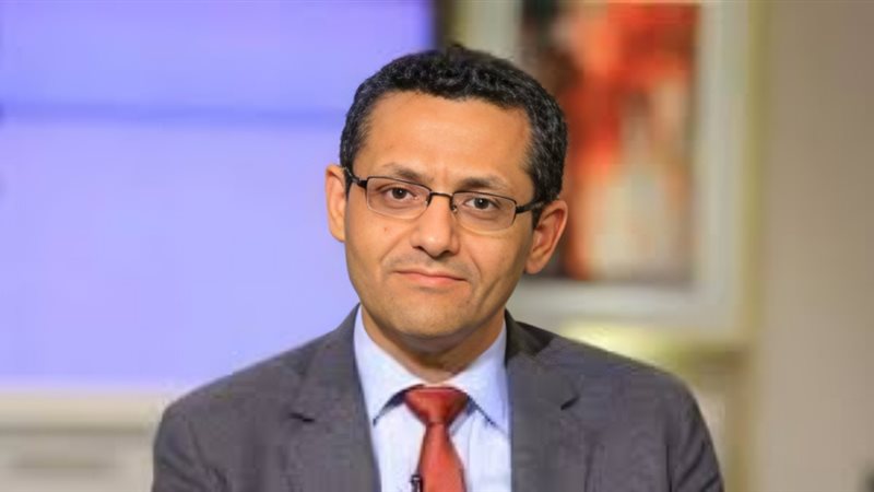 نقيب الصحفيين خالد