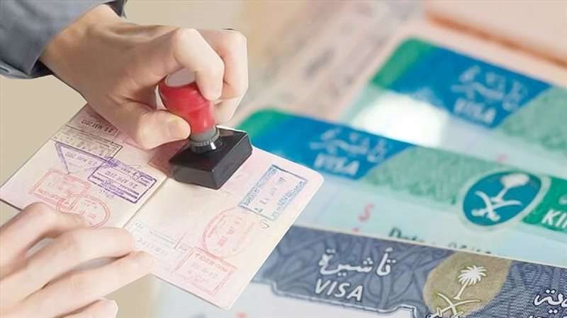السعودية توقف التأشيرات