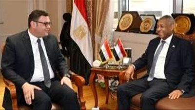 وزير الإسكان يستقبل السفير السوداني لدى مصر لبحث سبل تعزيز التعاون بين البلدين