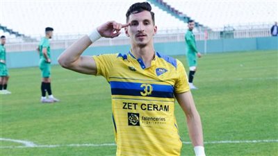 حقيقة مفاوضات الزمالك لضم عادل بولبينة.. موقف نادي بارادو الجزائري