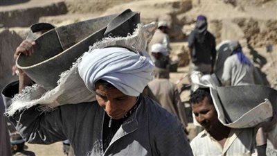 بعد الزيادة الجديدة.. موعد صرف منحة عيد العمال 2025 للعمالة غير المنتظمة