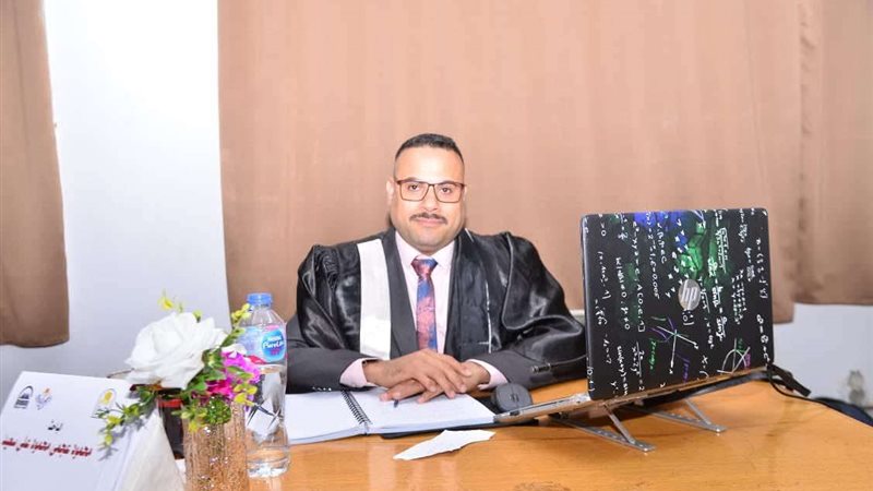 الباحث محمود عجمي