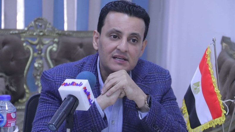 النائب أحمد سمير
