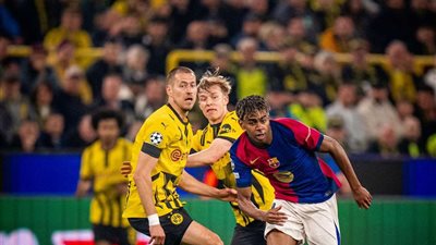 بهدف دون رد.. دورتموند يقسو على برشلونة في الشوط الاول بدوري الأبطال