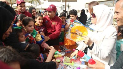 مؤسسة أبو العينين تحتفل بيوم اليتيم بإدخال البهجة إلى قلوب مئات الأطفال