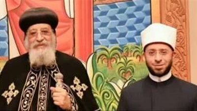 وزير الأوقاف يهنئ قداسة البابا تواضروس الثاني بعيد القيامة