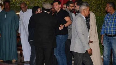 بالصور.. عزاء سليمان عيد يشهد عددًا كبيرًا من نجوم الفن بمسجد الشرطة في الشيخ زايد