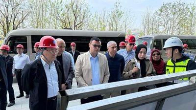 وزير الإسكان يزور مركز أبحاث عالمي في شنغهاي لنقل التجارب المتقدمة إلى مدن الجيل الرابع بمصر