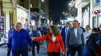 إغلاق كافيهات ومطاعم مخالفة.. تفاصيل زيارة وزيرة التنمية المحلية المفاجئة لحي مصر الجديدة
