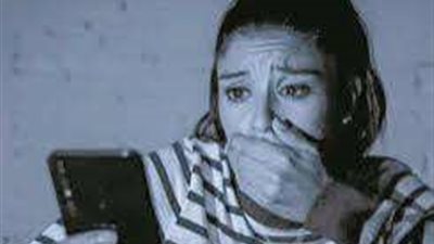 فضيحة في 6 أكتوبر.. القبض على طالب جامعي يبتز زميلاته بصور خادشة للحياء