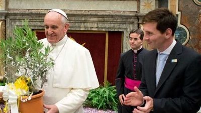 لماذا رفض البابا فرنسيس تشجيع الأرجنتين؟