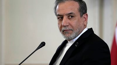 قوة التفاوض.. كيف يخبرنا كتاب وزير الخارجية الإيراني عن مستقبل المباحثات مع أمريكا؟