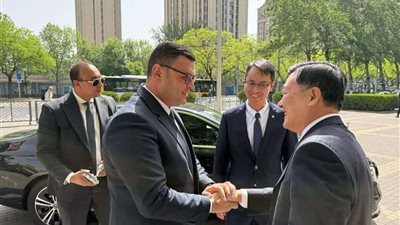 وزير الإسكان يلتقي نظيره الصيني في بكين لبحث تعزيز التعاون العمراني