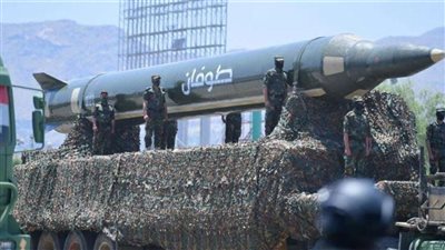 بصاروخ باليستي فرط صوتي.. الحوثيون يستهدفون تل أبيب وانباء عن وقوع اصابات