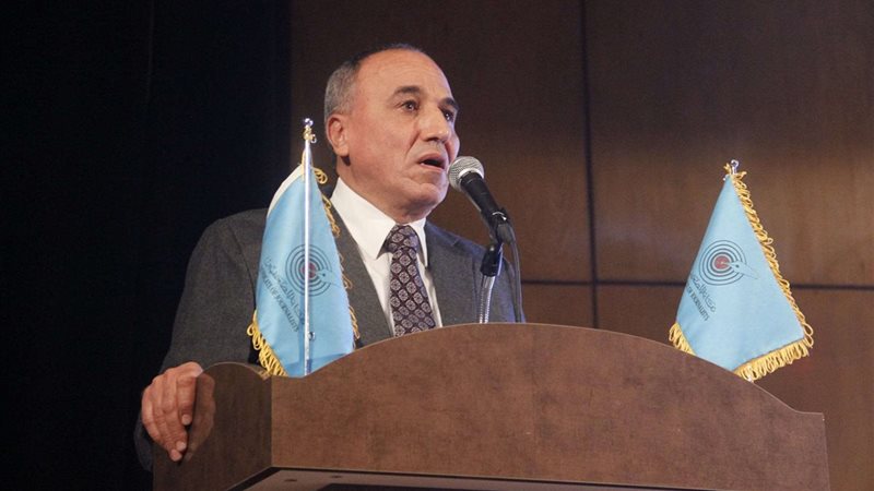 الكاتب الصحفي عبد