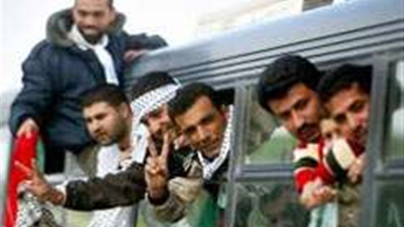 الفلسطينيون يحيون