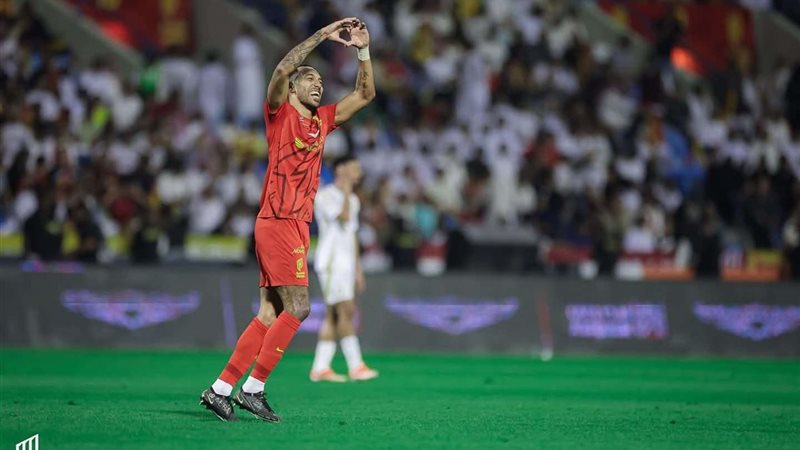بثنائية القادسية