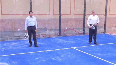 فريق الحكومة يهزم فريق الصحافة خلال افتتاح ملعب البادل بنادي الصحفيين النهري (صور)